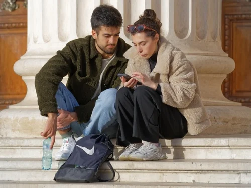 Yükseleni Başak Olan Kova Burcu Erkeği Dış Görünüşünüz Neyi Yansıtıyor?